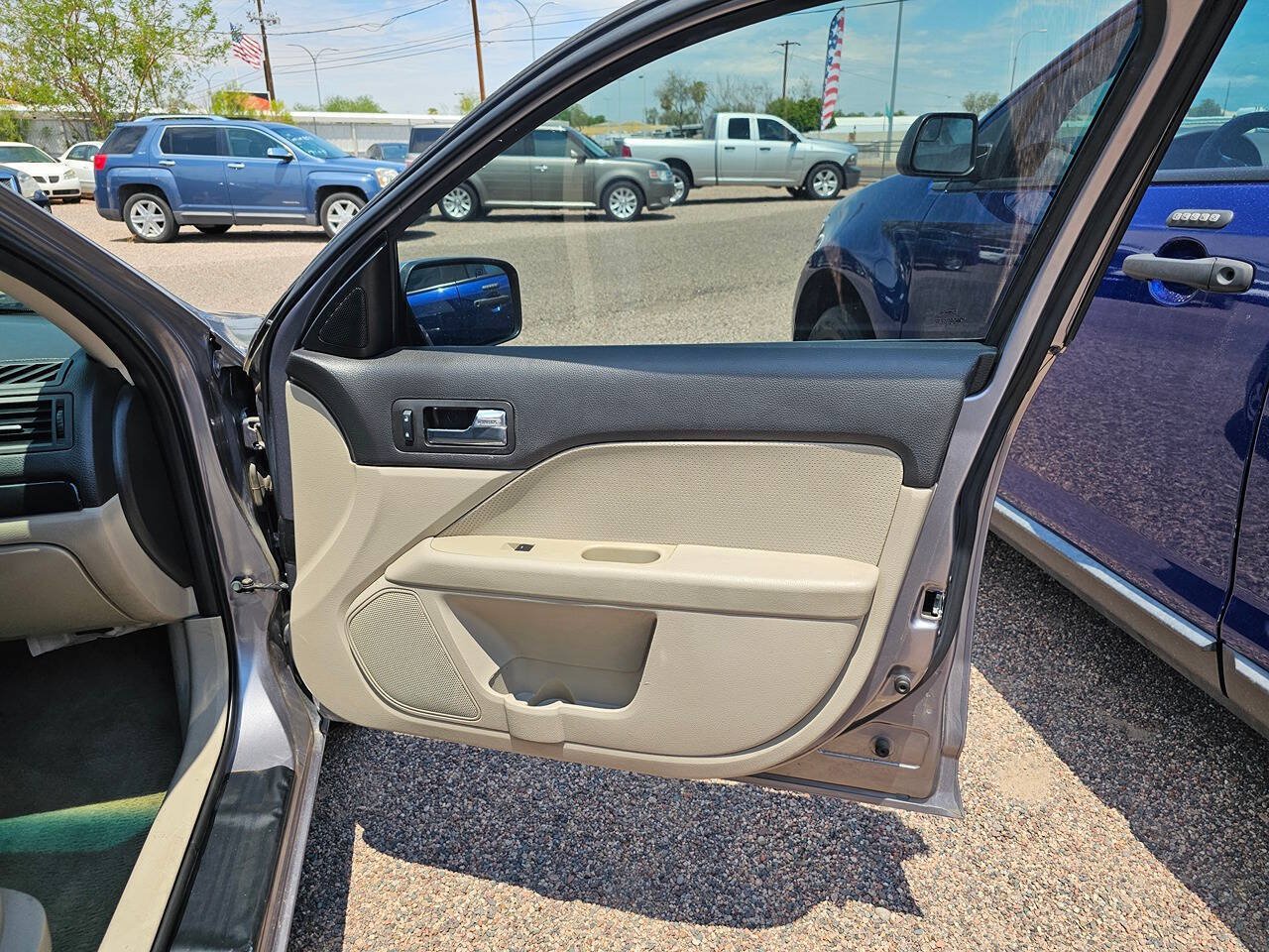Used 2007 Ford Fusion SEL FWD image 16