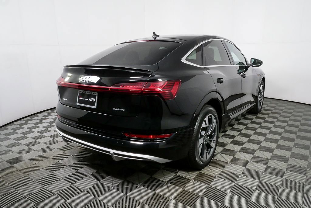 Certified 2022 Audi e-tron Premium image 3