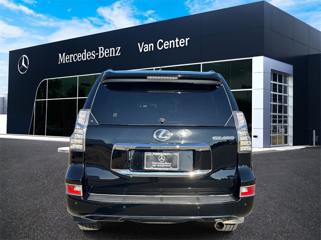 Used 2019 Lexus GX 460 image 4