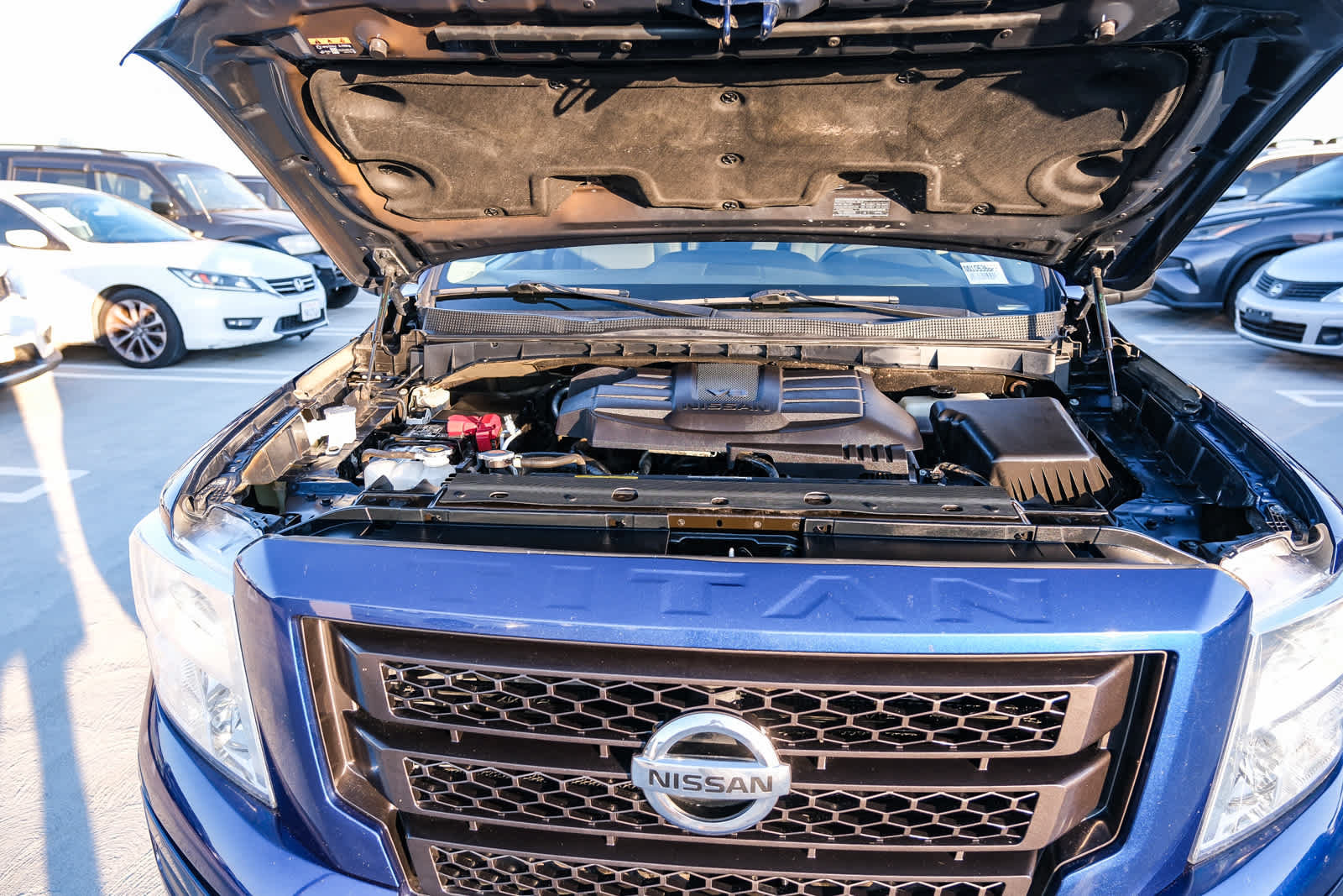 Used 2022 Nissan Titan SV RWD image 29