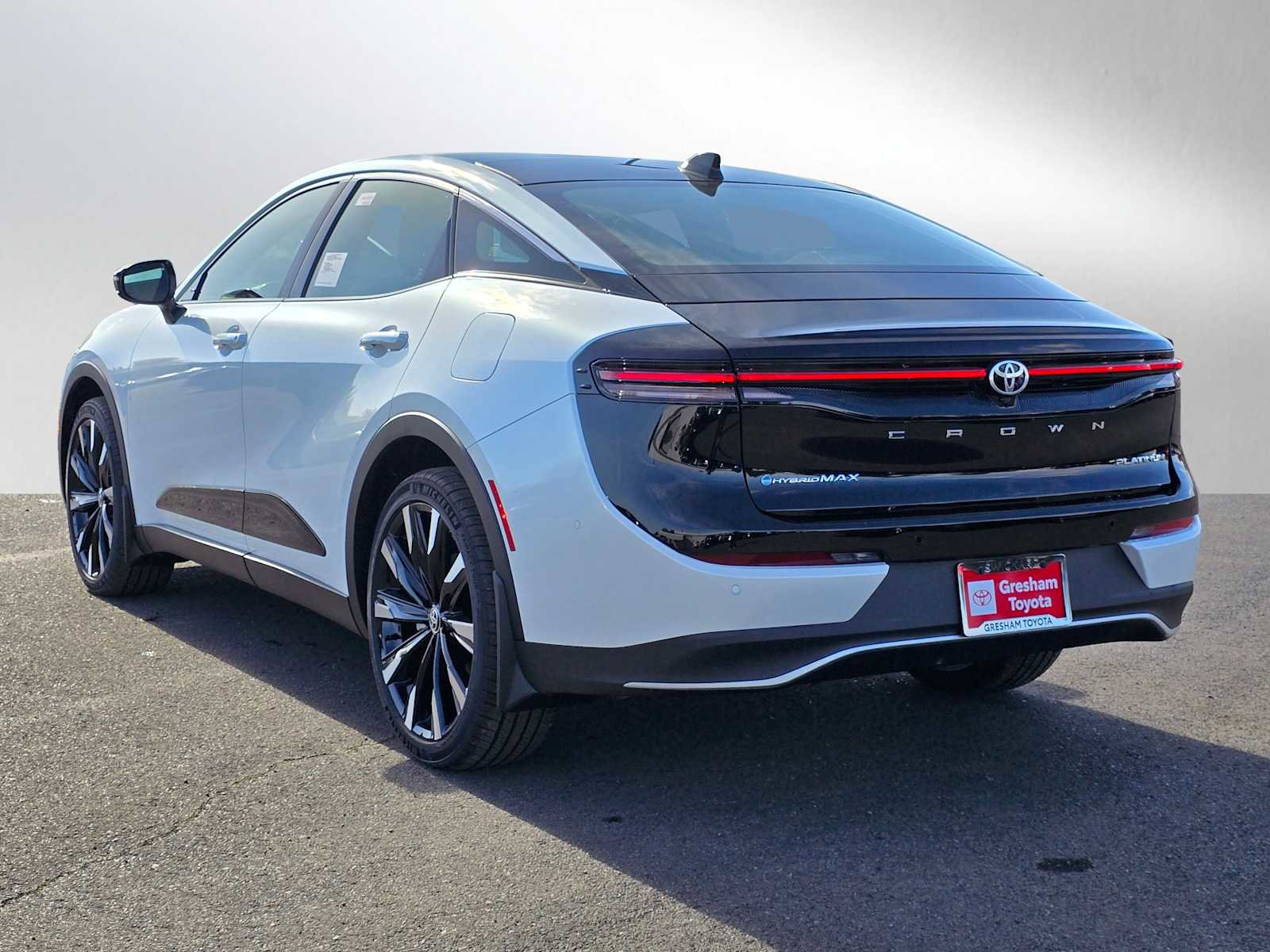 New 2026 Toyota Crown Platinum image 5