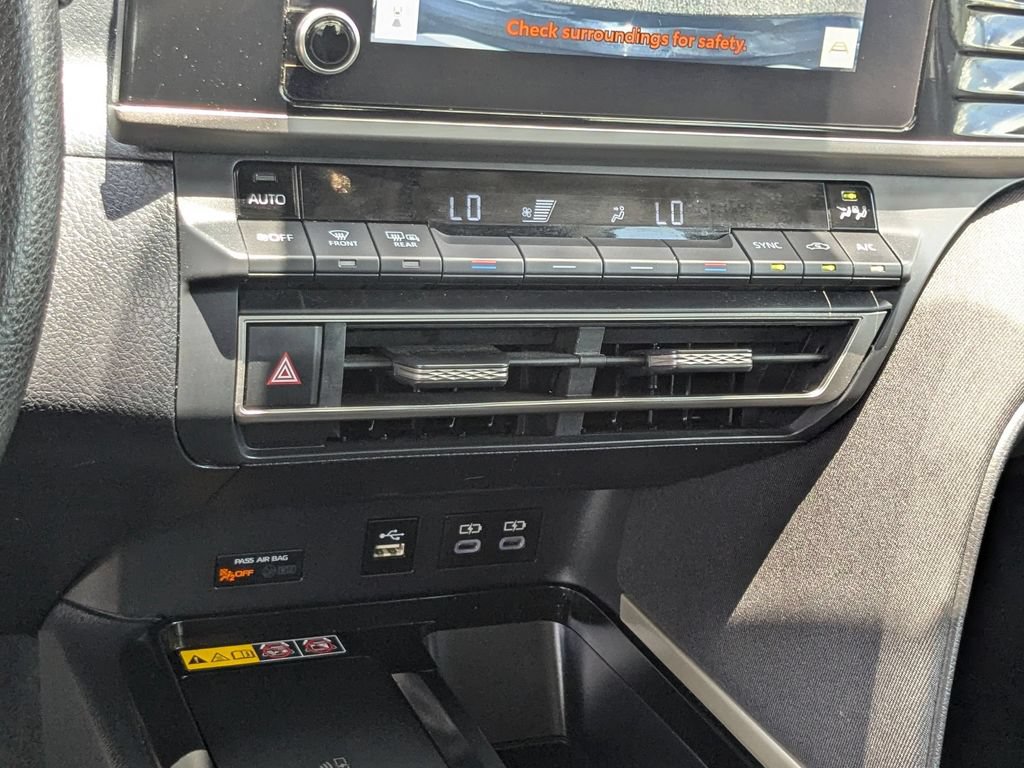 Used 2025 Toyota Camry LE FWD image 20