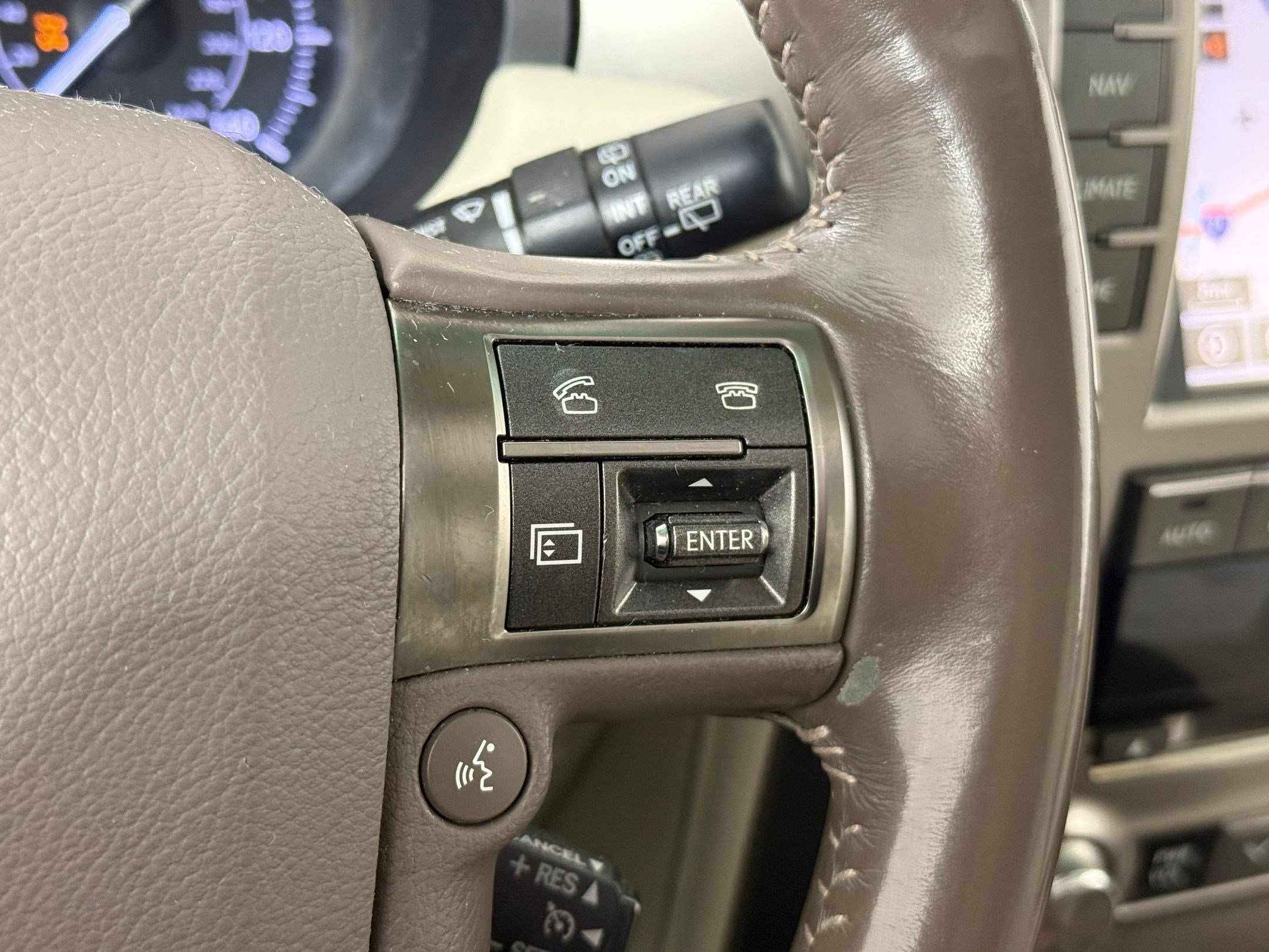 Used 2017 Lexus GX 460 image 29