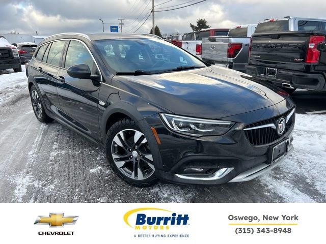 Used 2018 Buick Regal Essence w/ Driver Confidence Package #1