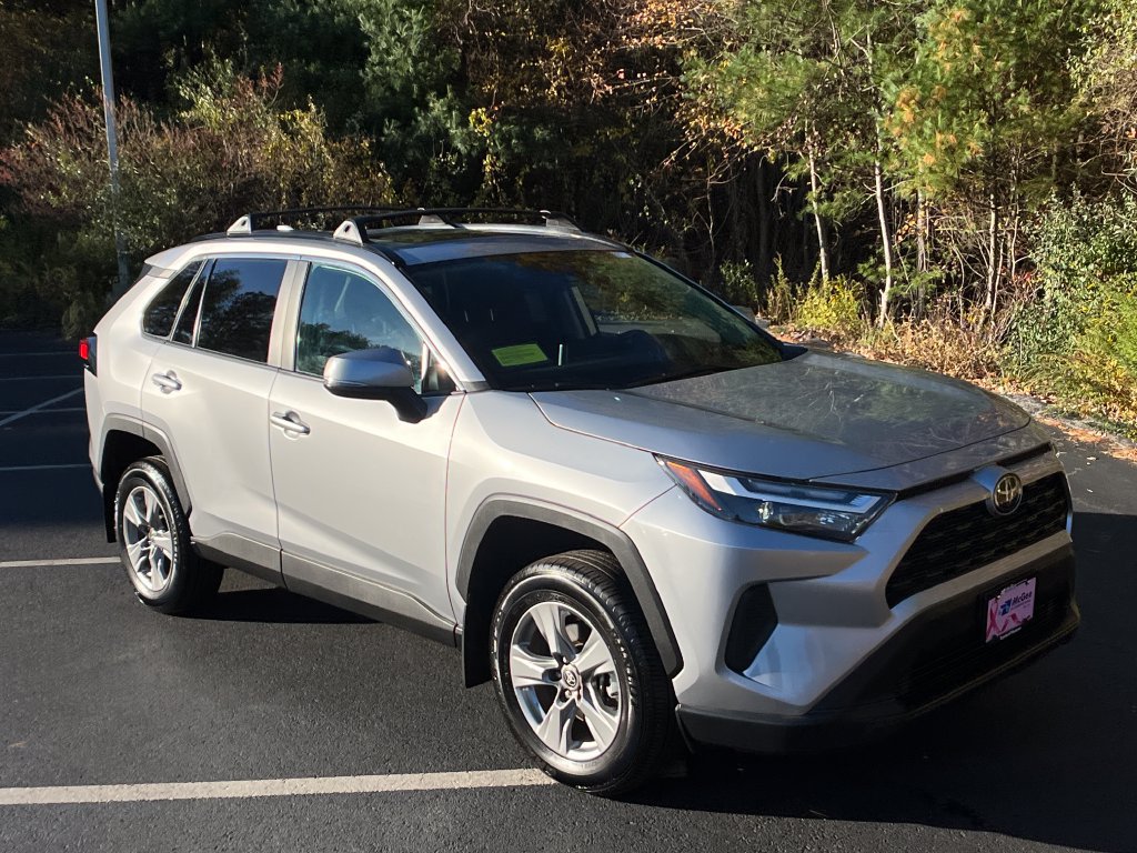 Used 2024 Toyota RAV4 XLE w/ Convenience Package AWD/4WD image 7