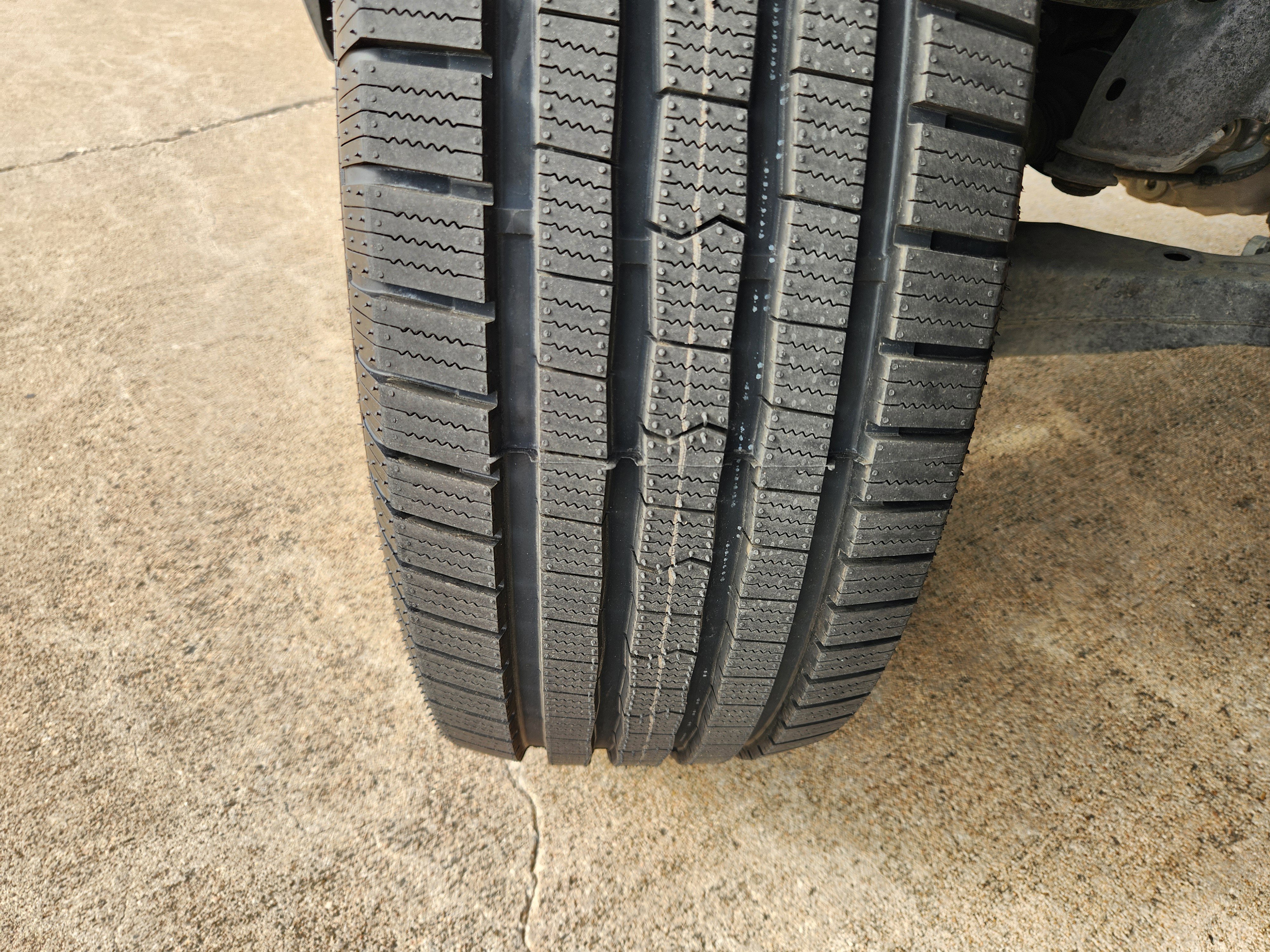 Used 2024 Toyota Tundra Limited w/ Power Package image 12