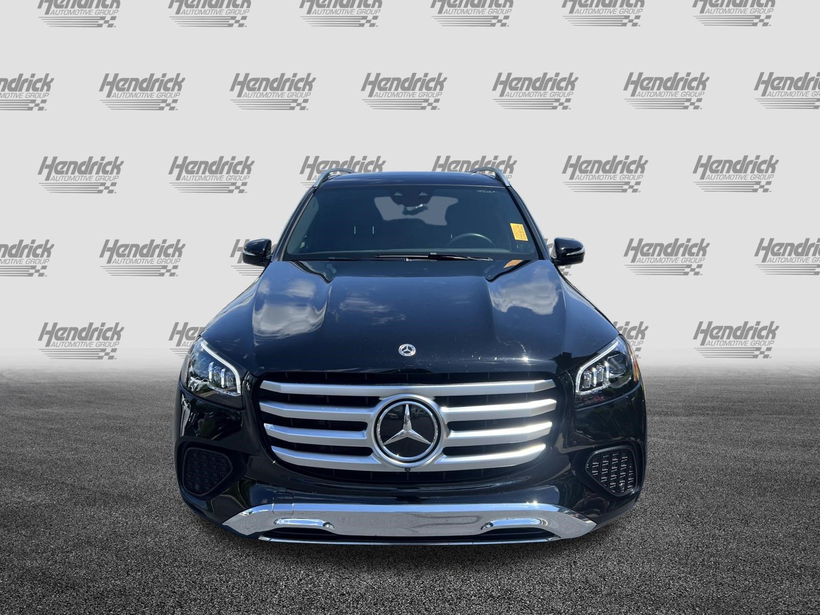 Certified 2025 Mercedes-Benz GLS 450 4MATIC image 3