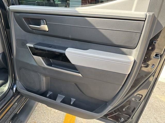 Used 2025 Toyota Tundra Limited image 18