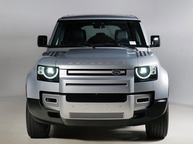 Used 2024 Land Rover Defender 110 SE AWD/4WD image 6
