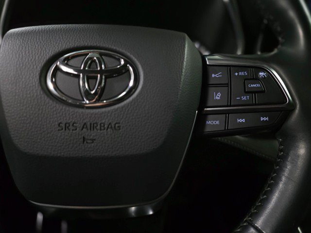 Used 2020 Toyota Highlander Limited image 21