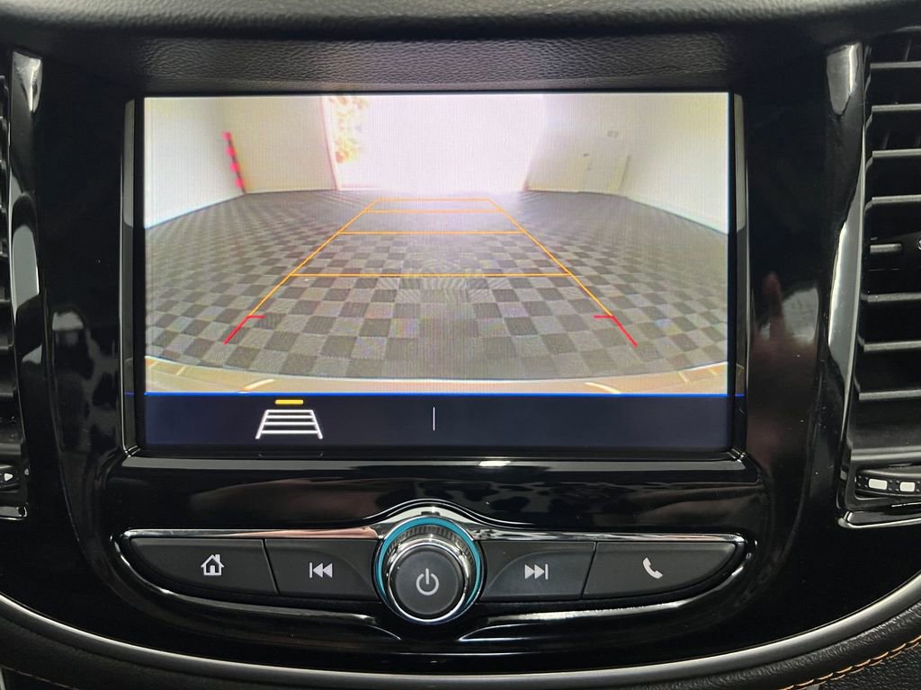 Used 2021 Chevrolet Trax LT w/ Premium Seat Package image 24