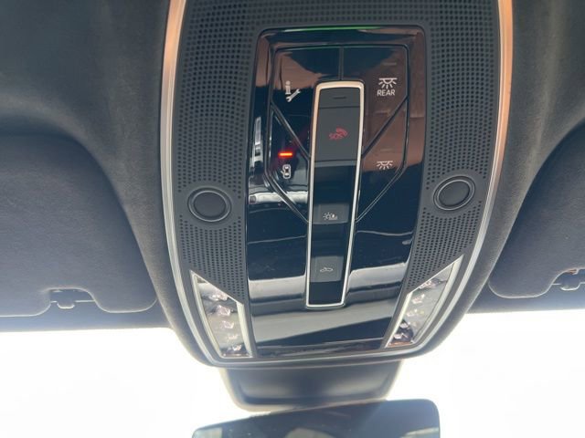 Used 2024 Audi S8 image 53