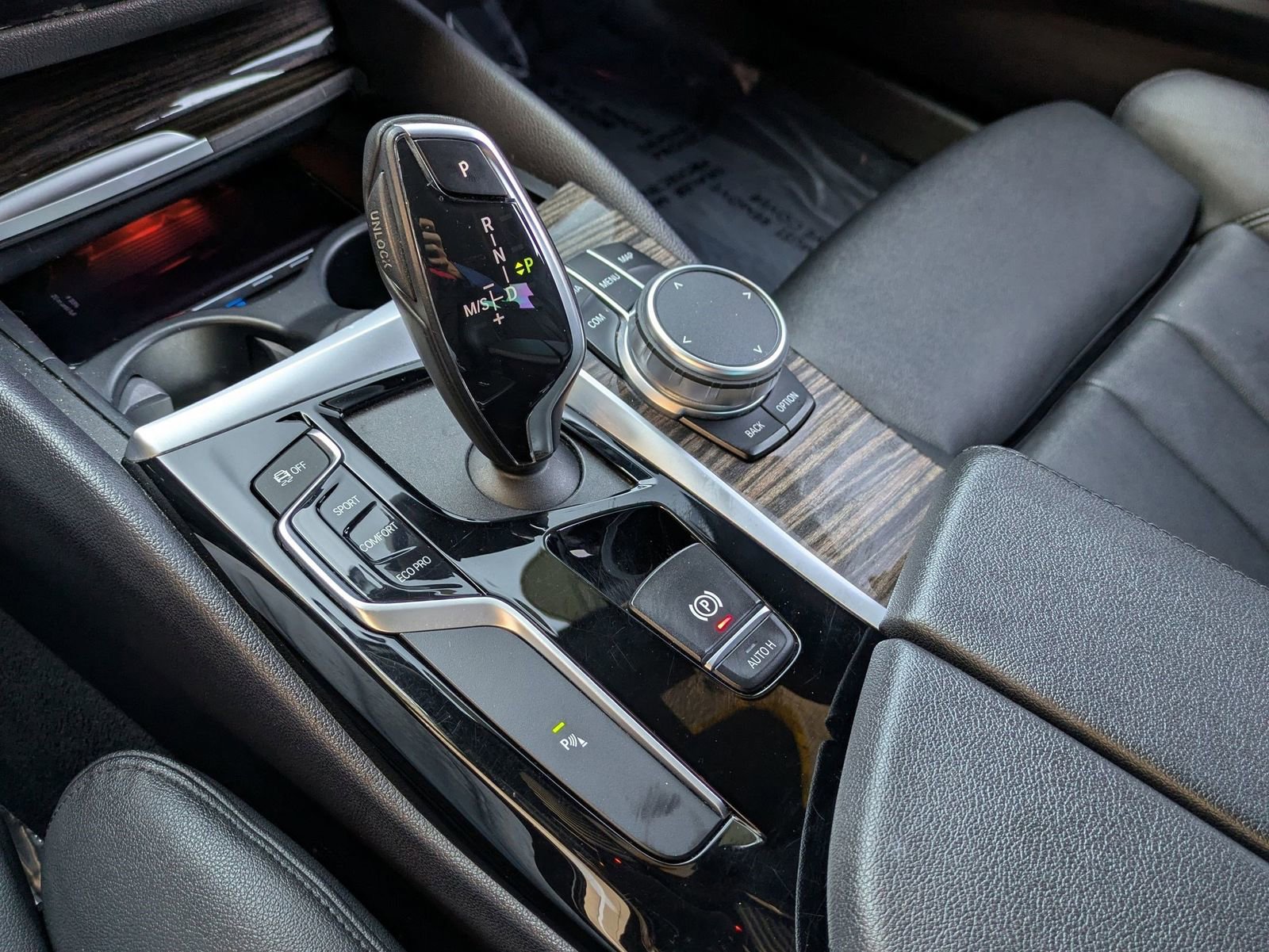 Used 2019 BMW 530i w/ Convenience Package image 14