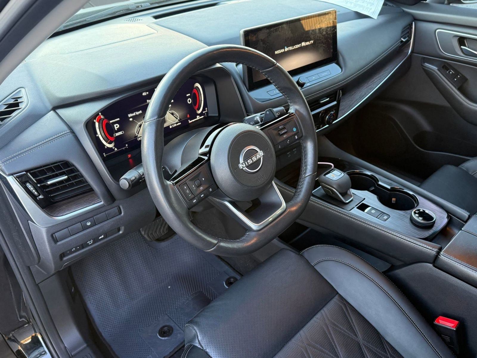 Certified 2024 Nissan Rogue Platinum image 4