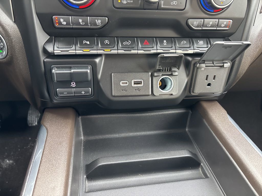 Used 2020 Chevrolet Silverado 1500 LTZ w/ LTZ Plus Package image 30