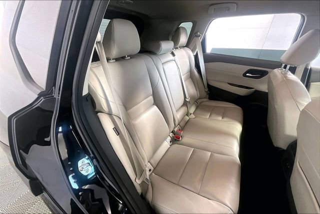 Used 2024 Nissan Rogue SL image 26