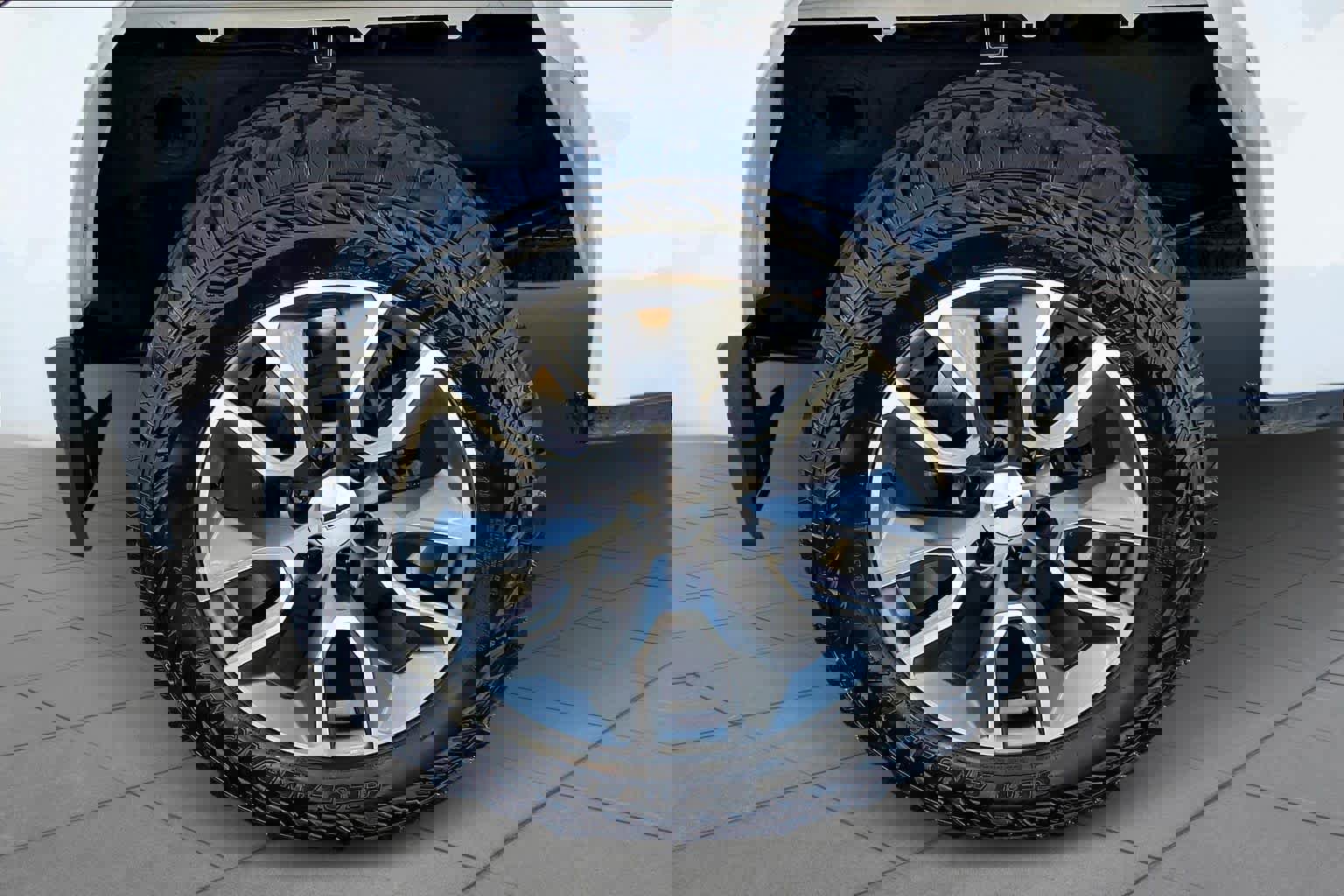 Used 2023 Chevrolet Silverado 1500 Custom image 9