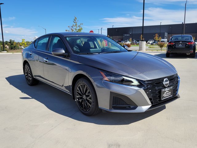 New 2025 Nissan Altima 2.5 SV w/ SV Special Edition Package image 4