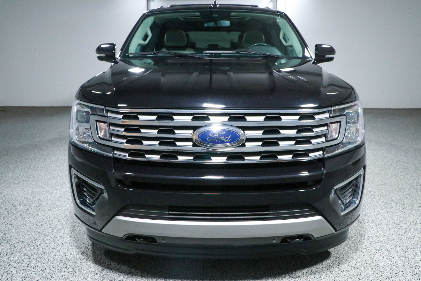 Used 2021 Ford Expedition Limited AWD/4WD image 4