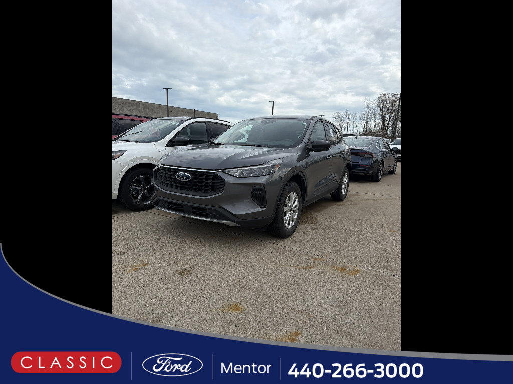 Used 2025 Ford Escape Active image 1