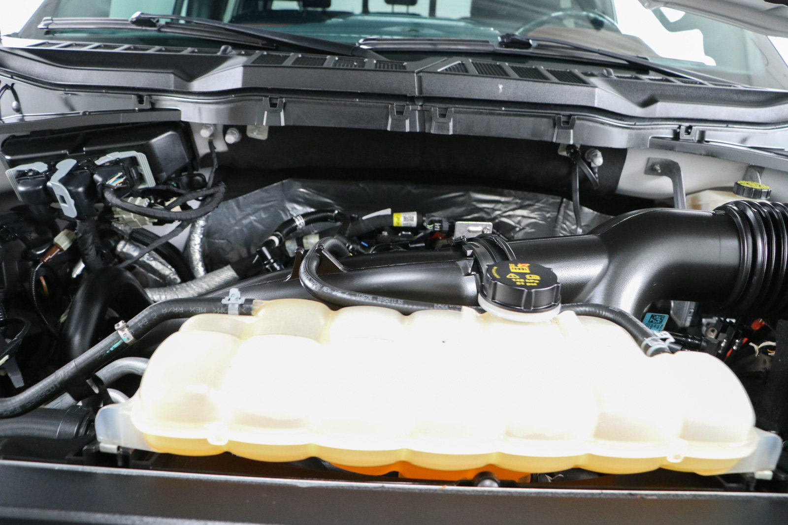 Used 2023 Ford F150 Lariat w/ Equipment Group 502A High AWD/4WD image 33