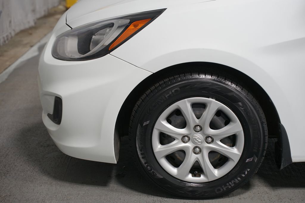 Used 2013 Hyundai Accent GS image 5