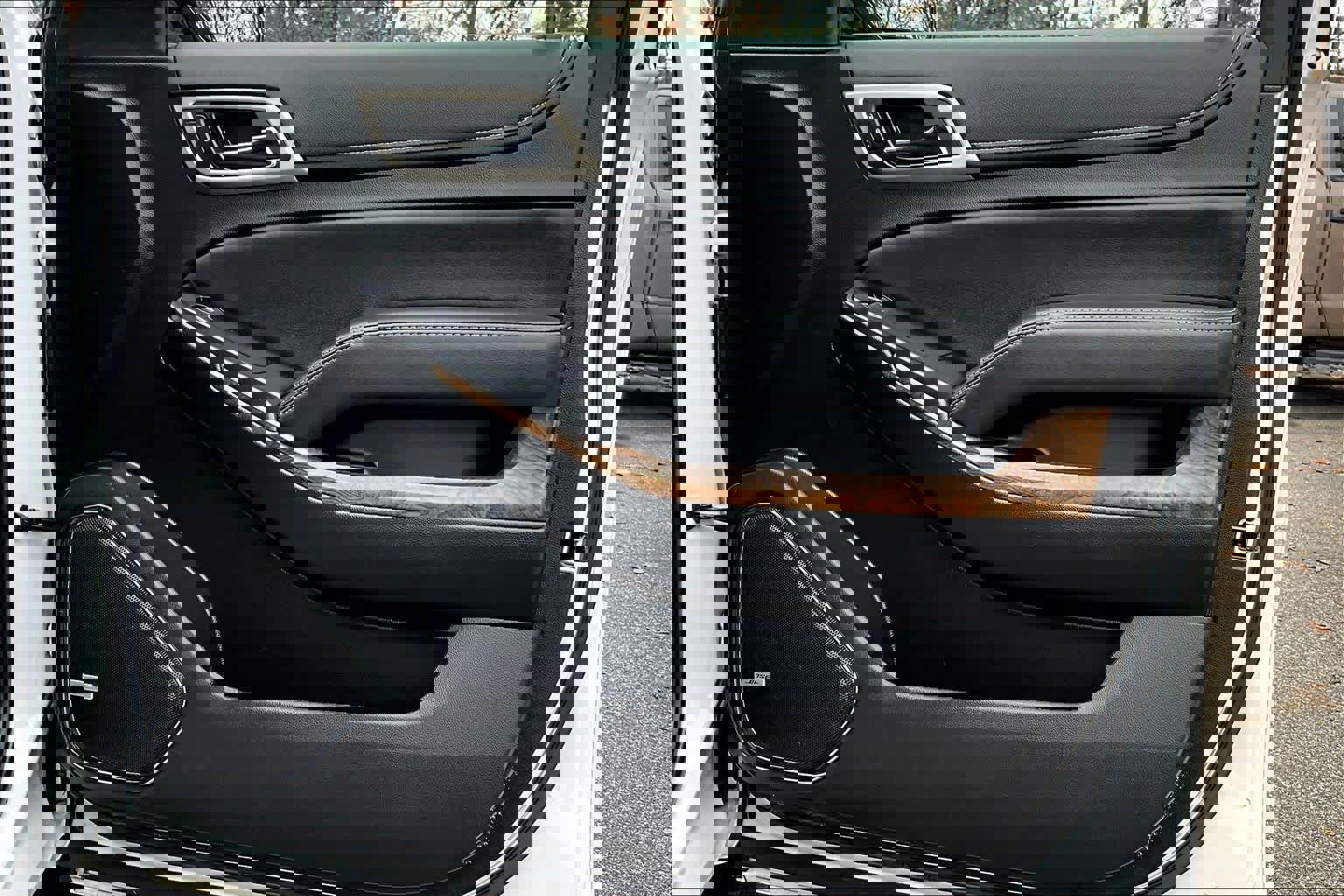 Used 2019 GMC Yukon Denali w/ Denali Ultimate Package image 21