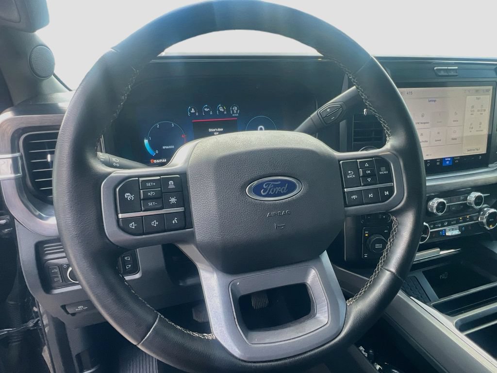 Used 2025 Ford F250 Lariat w/ Lariat Ultimate Package AWD/4WD image 11