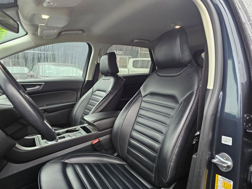 Used 2024 Ford Edge SEL image 18