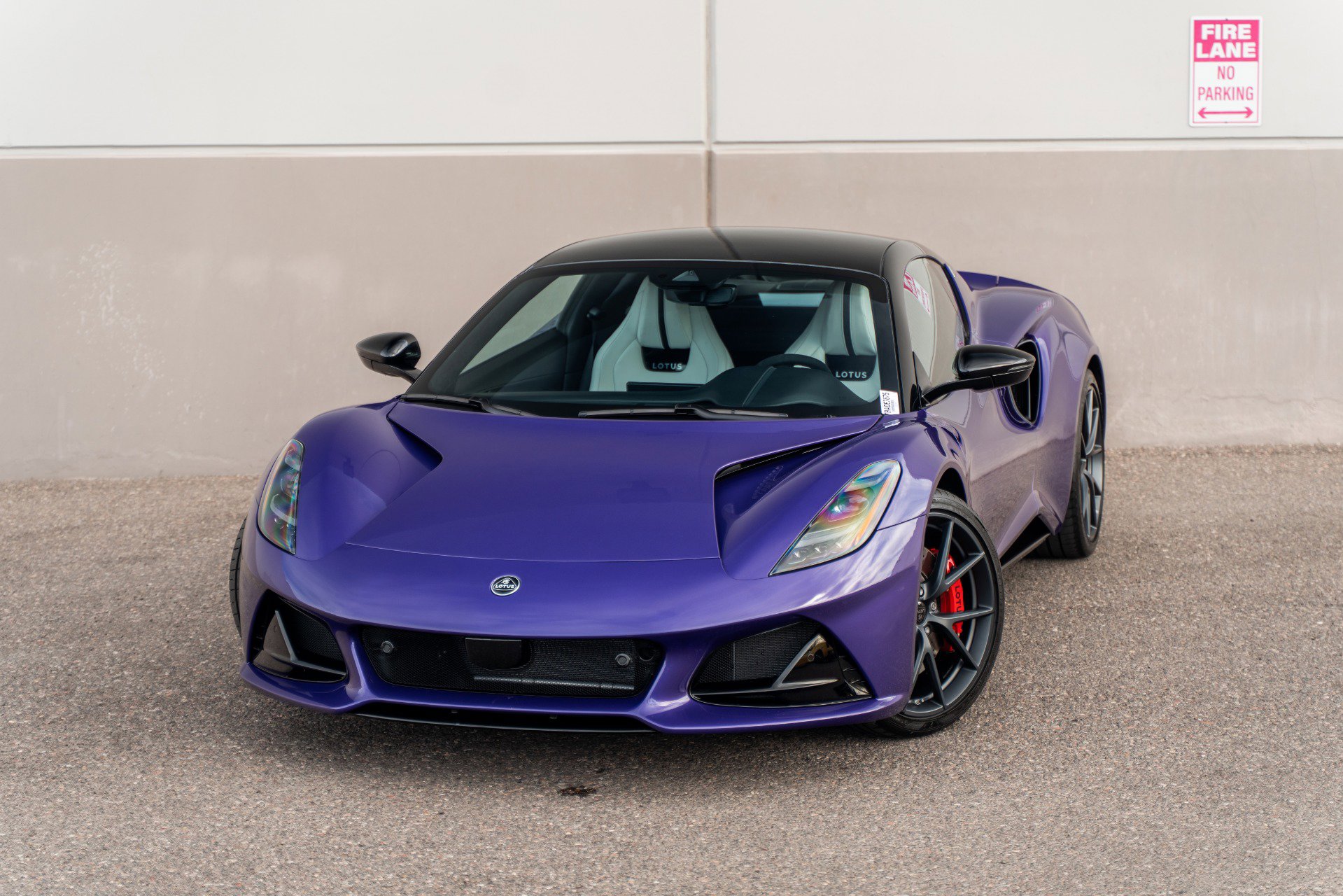 Used 2026 Lotus Emira SE image 1