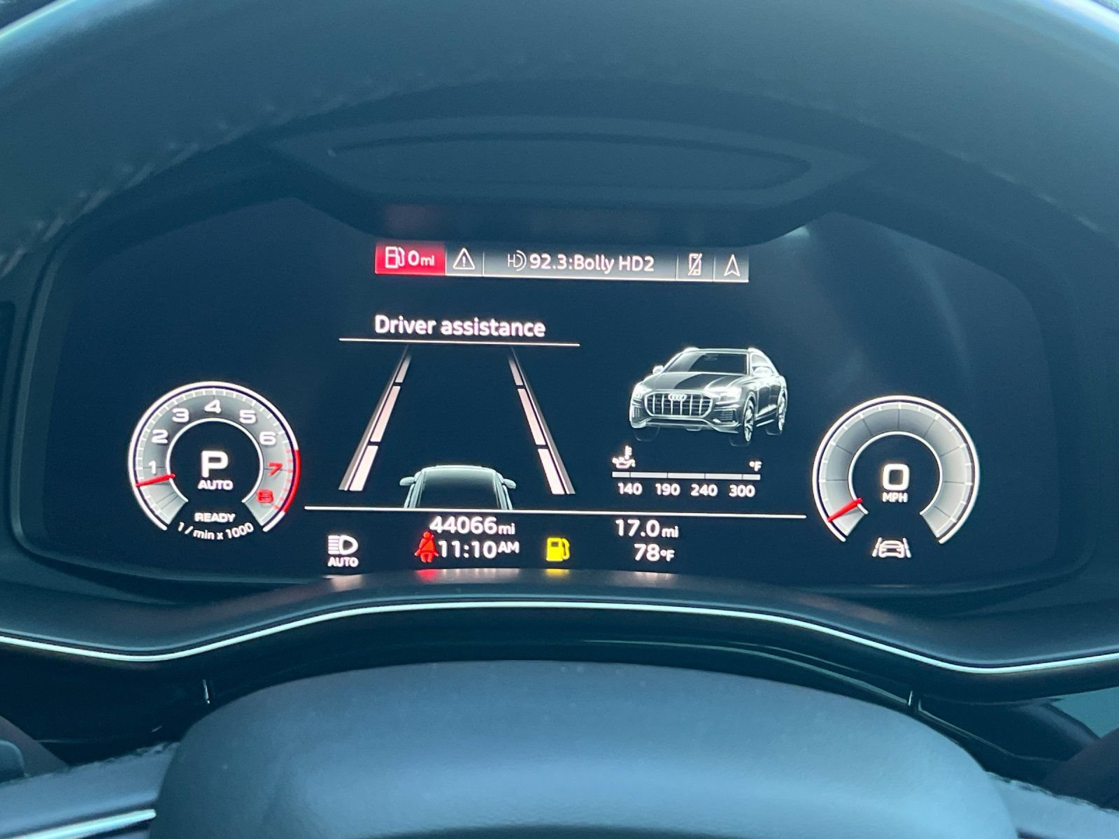 Used 2023 Audi Q8 Premium AWD/4WD image 25
