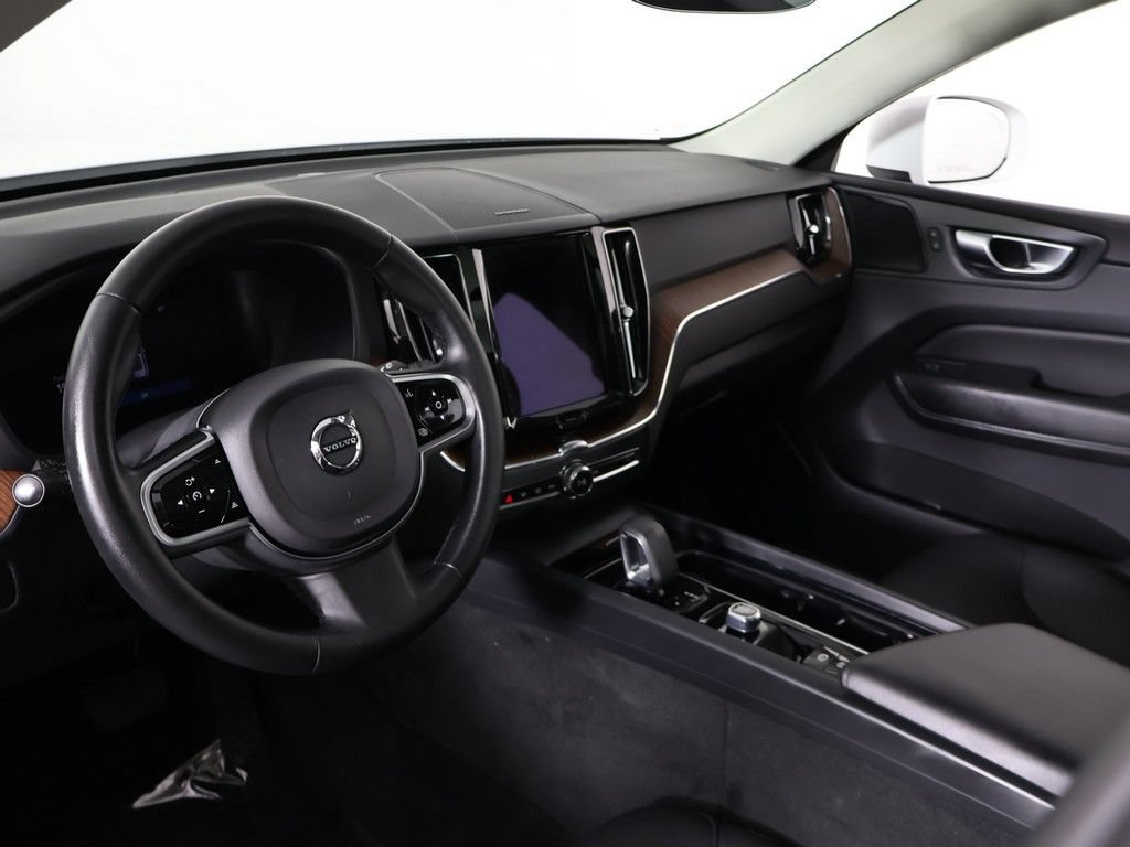 Used 2023 Volvo XC60 B5 Plus w/ Climate Package AWD/4WD image 29