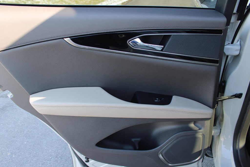 Used 2023 Lincoln Nautilus Reserve w/ Cargo Utility Package image 27