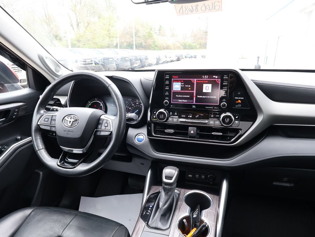 Used 2020 Toyota Highlander Limited w/ Protection Package #3 image 29