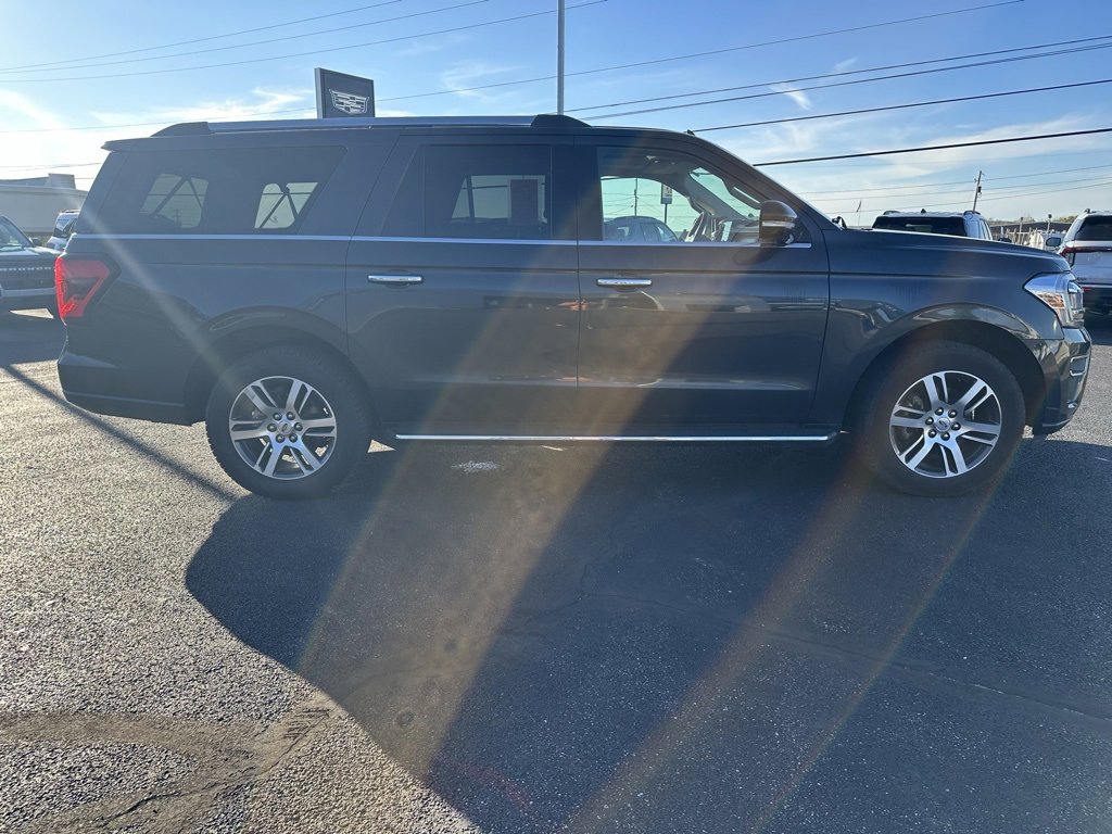 Used 2023 Ford Expedition Max Limited image 12
