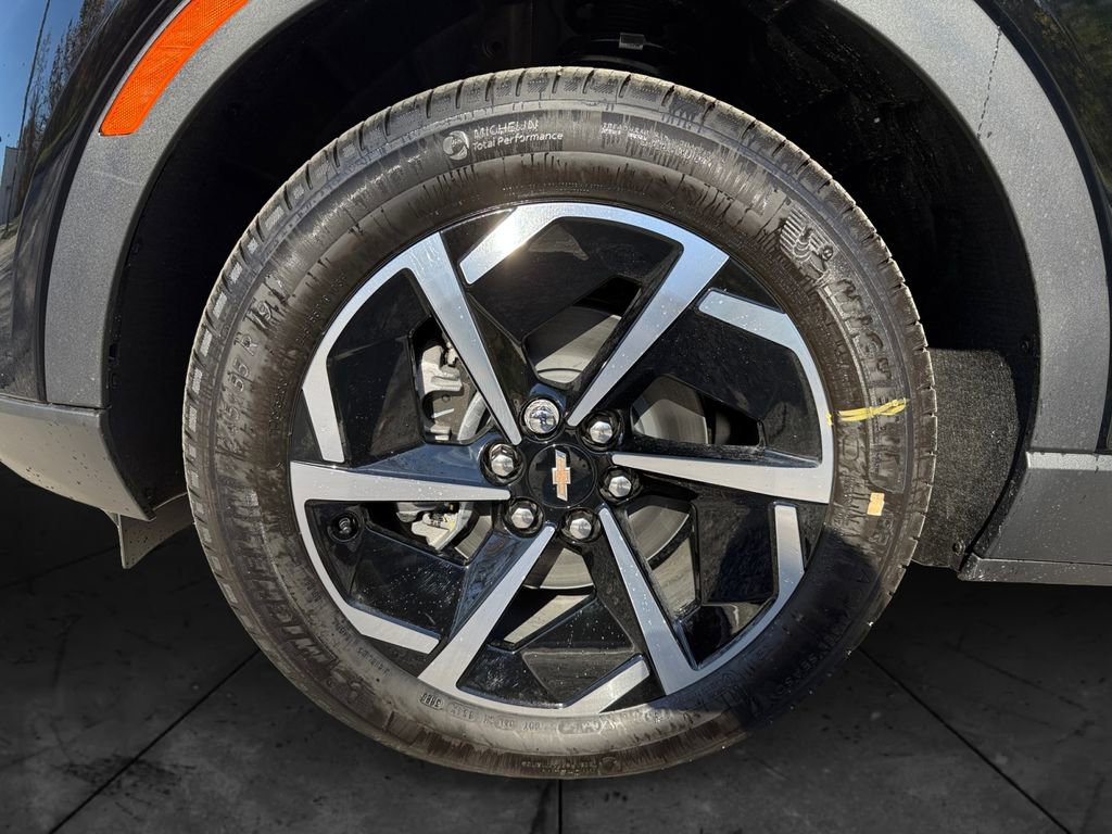 New 2026 Chevrolet Equinox EV LT image 14