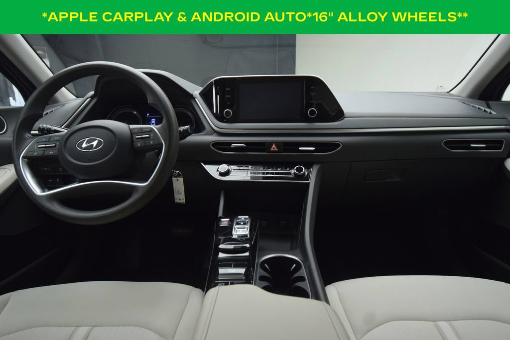 Used 2023 Hyundai Sonata SE w/ Cargo Package FWD image 4