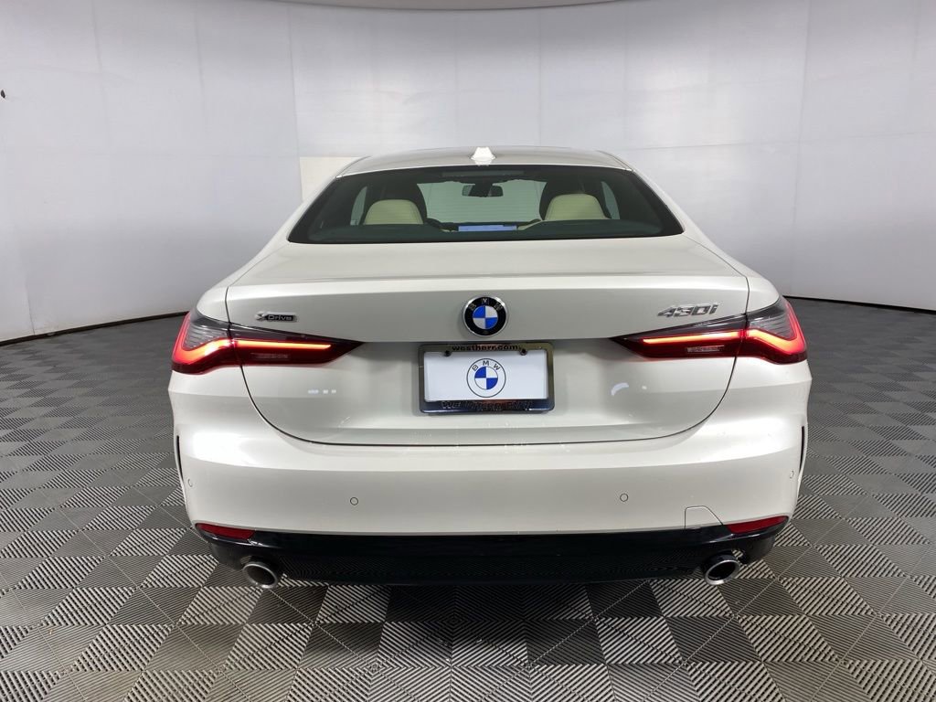 Used 2025 BMW 430i xDrive Coupe w/ Premium Package image 22