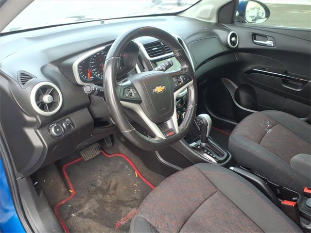 Used 2017 Chevrolet Sonic LT w/ Fun and Sun Package image 8