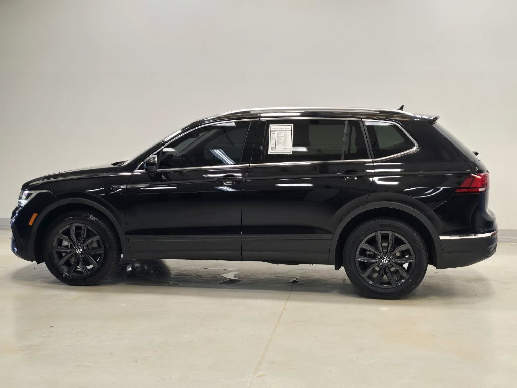 Used 2024 Volkswagen Tiguan SE FWD image 36