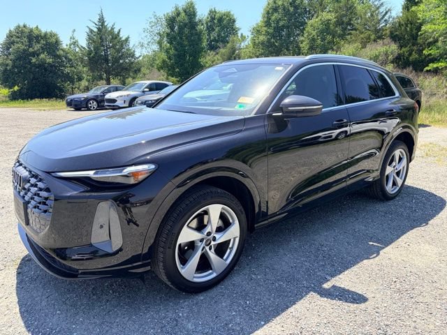 Certified 2025 Audi Q5 Premium w/ Premium Plus