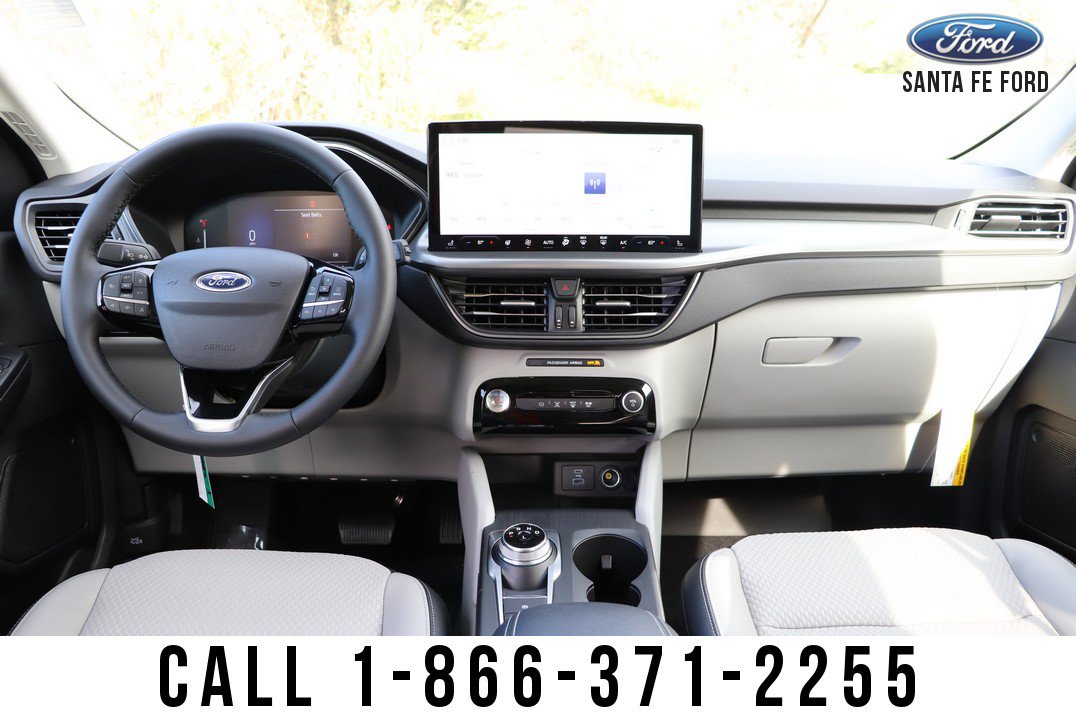 New 2023 Ford Escape SE image 25