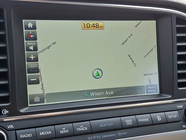 Used 2017 Hyundai Elantra Limited w/ Limited Tech Package 04 FWD image 17