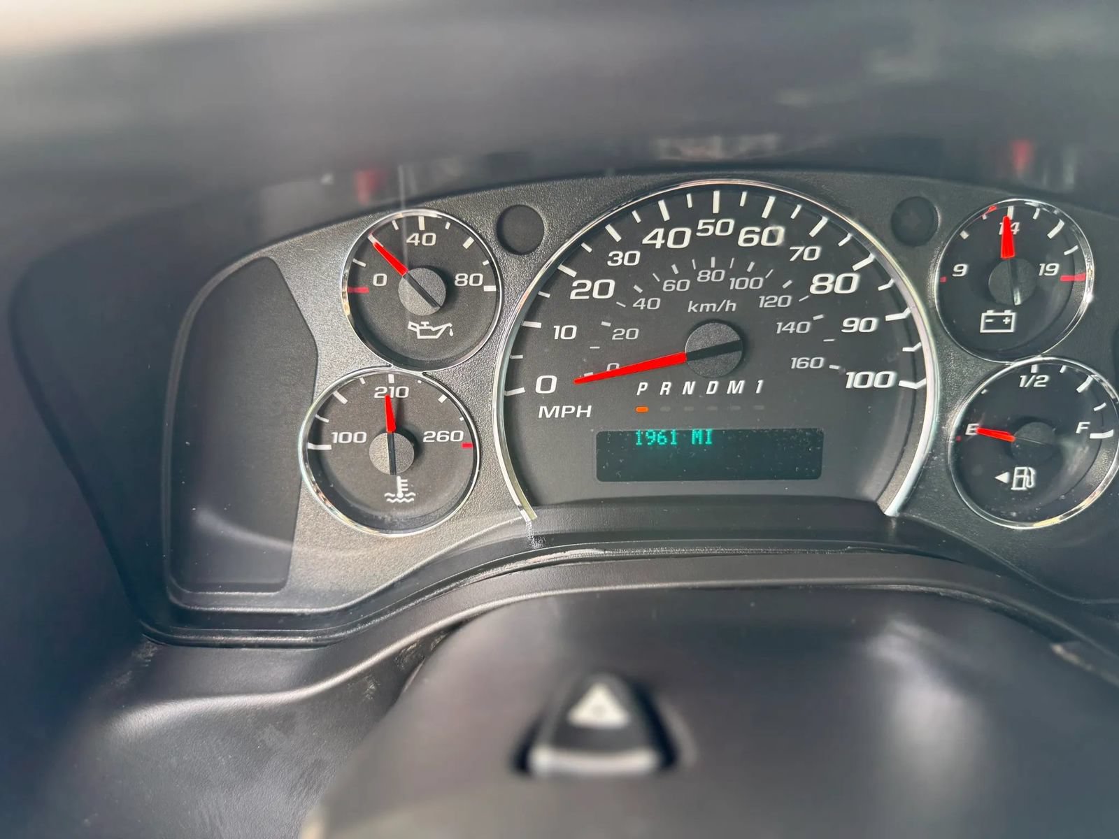 Used 2013 Chevrolet Express 2500 RWD image 19