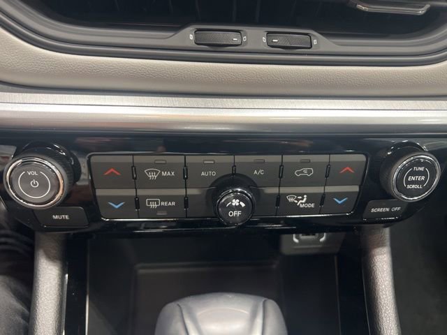 New 2025 Jeep Compass Limited w/ Sun & Sound Group image 13