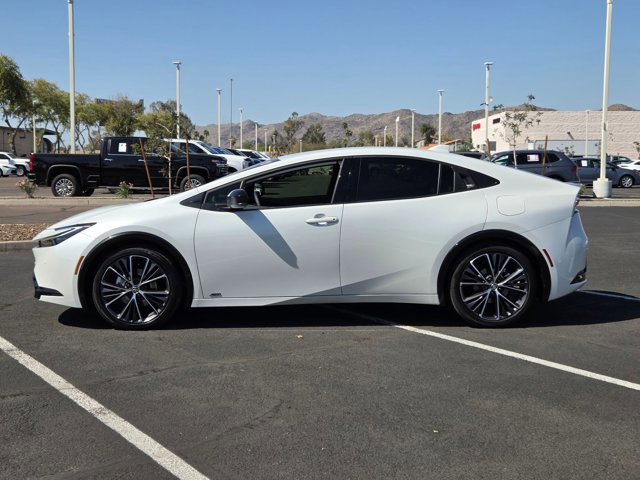Used 2024 Toyota Prius XLE image 9