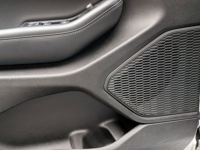 Used 2024 Jeep Grand Cherokee Limited image 13