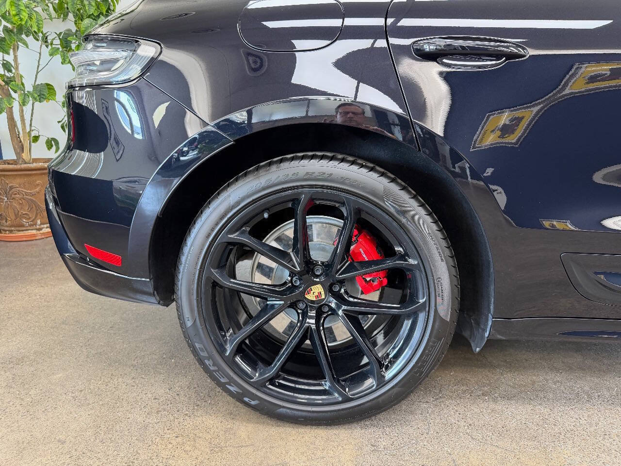 Used 2025 Porsche Macan GTS w/ Premium Package Plus (PU3) AWD/4WD image 43
