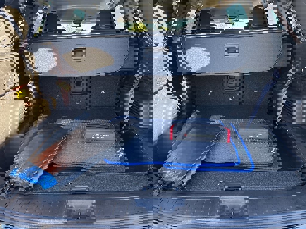 New 2025 Mitsubishi Outlander SE image 27