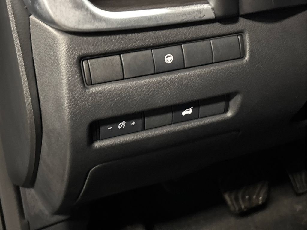 Used 2021 Nissan Rogue SL w/ Premium Package image 31